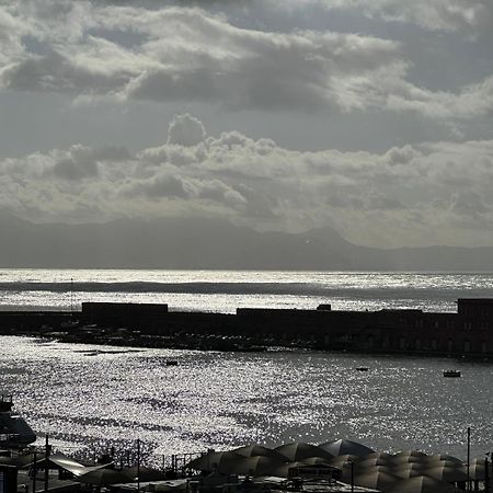 La Dimora Al Castello Central Flat Naples - My Place Luaran gambar