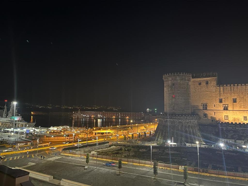 La Dimora Al Castello Central Flat Naples - My Place Luaran gambar