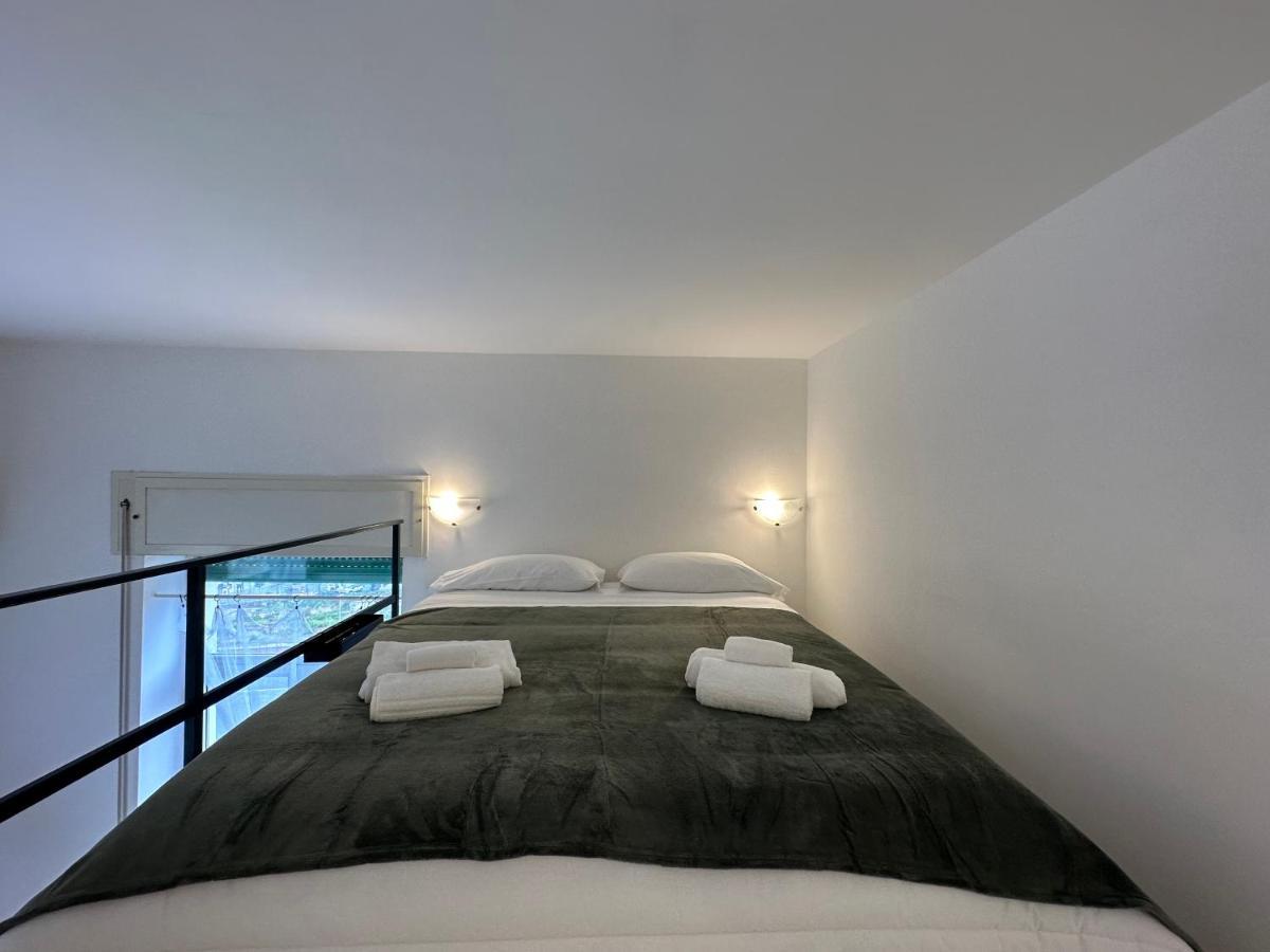 La Dimora Al Castello Central Flat Naples - My Place Luaran gambar