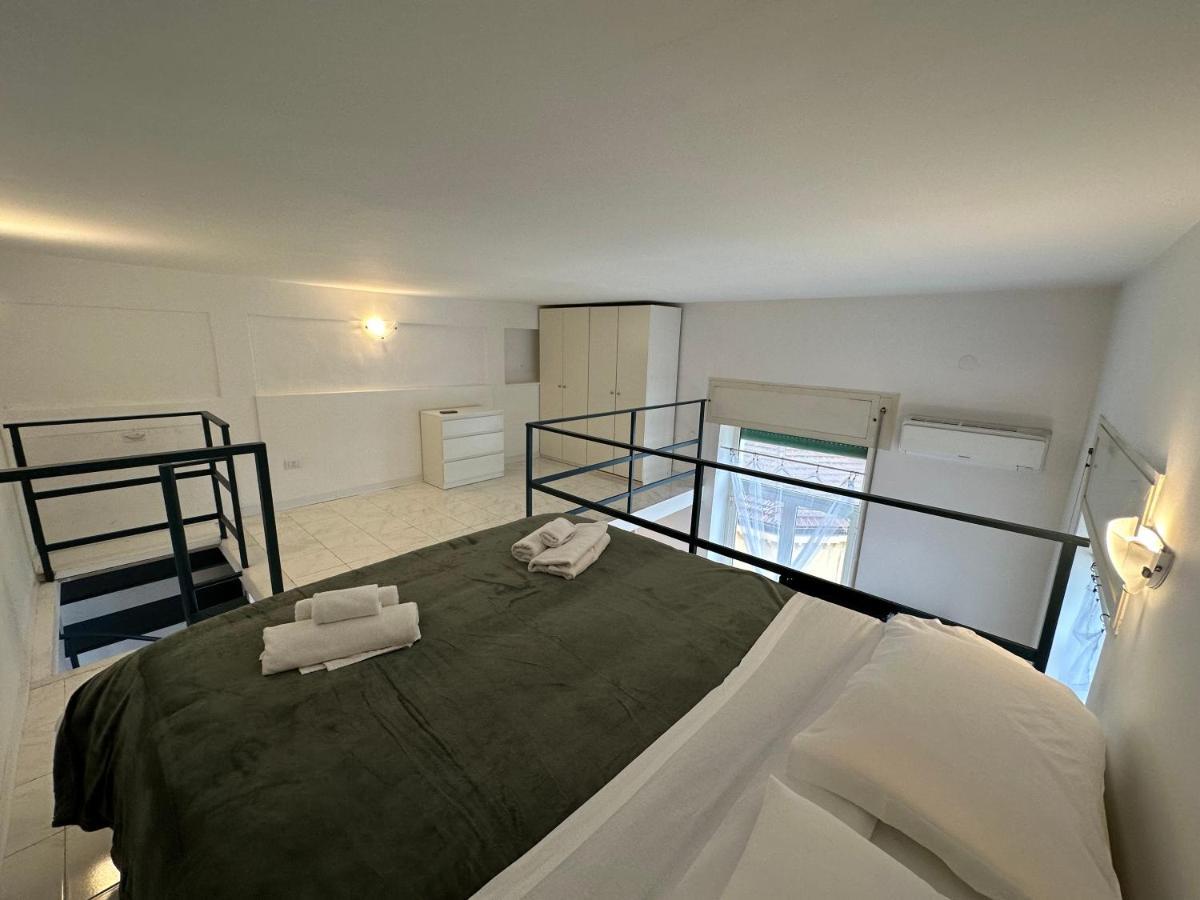 La Dimora Al Castello Central Flat Naples - My Place Luaran gambar
