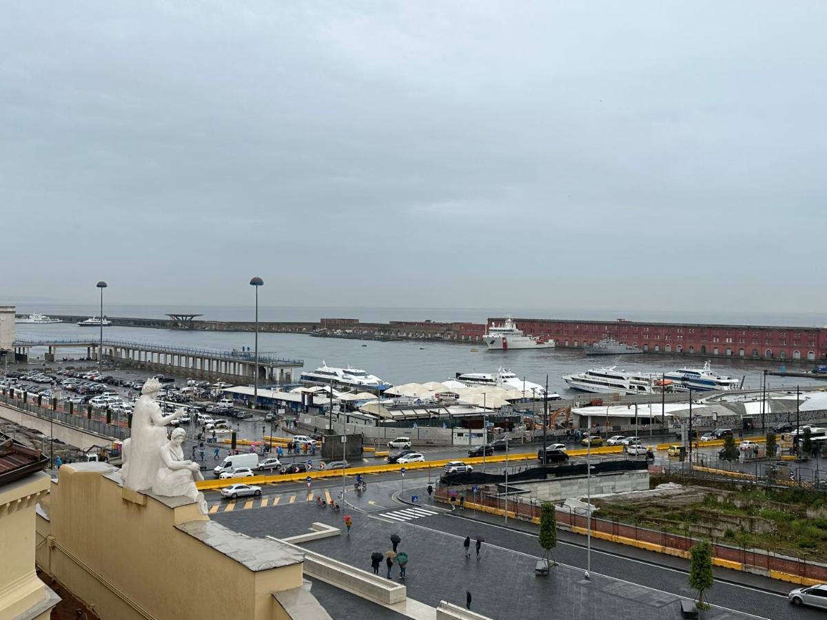 La Dimora Al Castello Central Flat Naples - My Place Luaran gambar