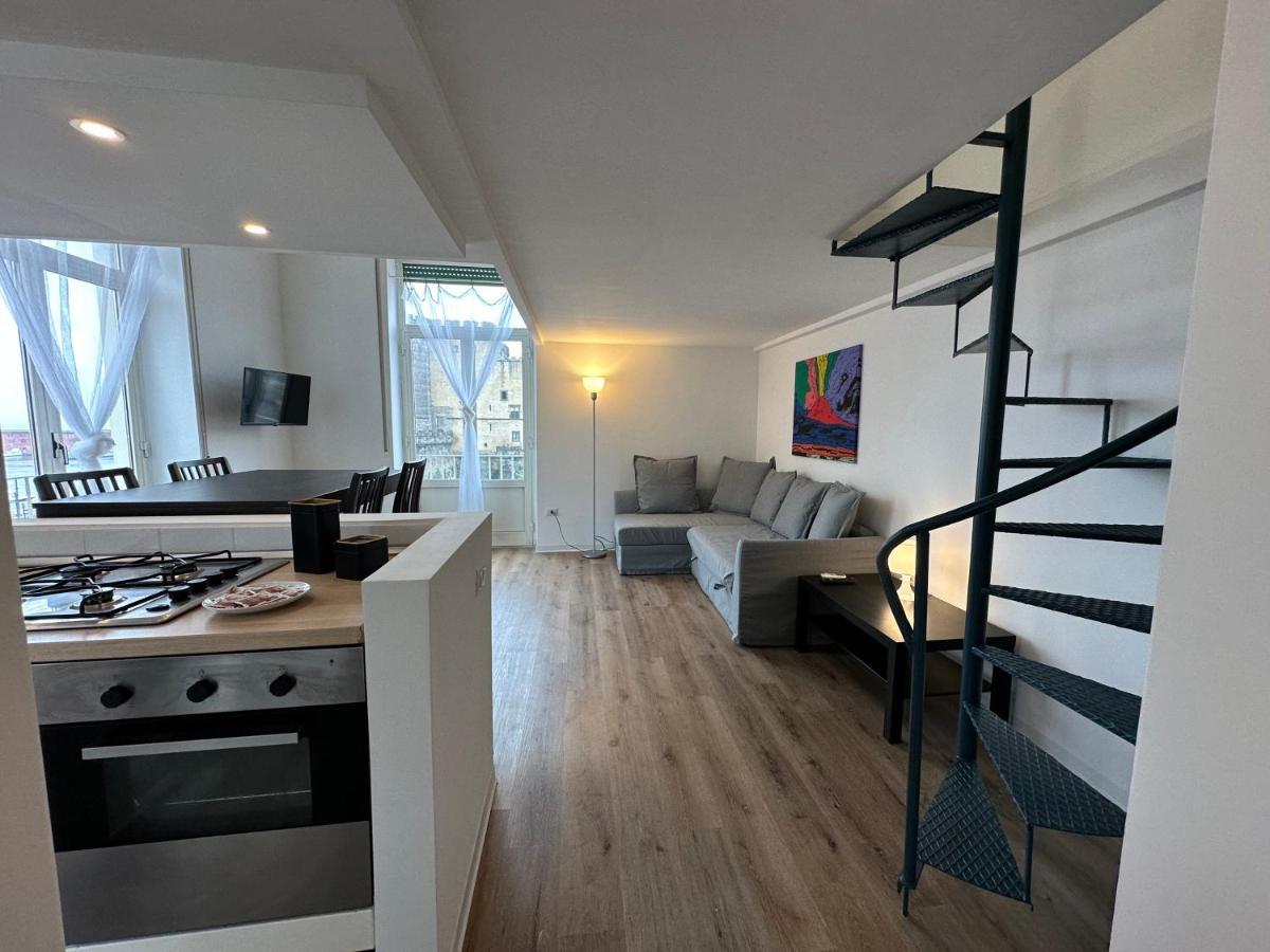 La Dimora Al Castello Central Flat Naples - My Place Luaran gambar