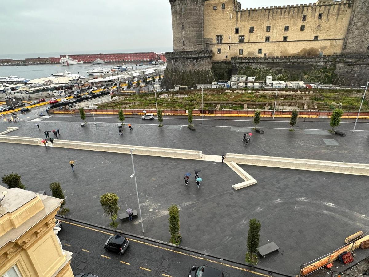 La Dimora Al Castello Central Flat Naples - My Place Luaran gambar