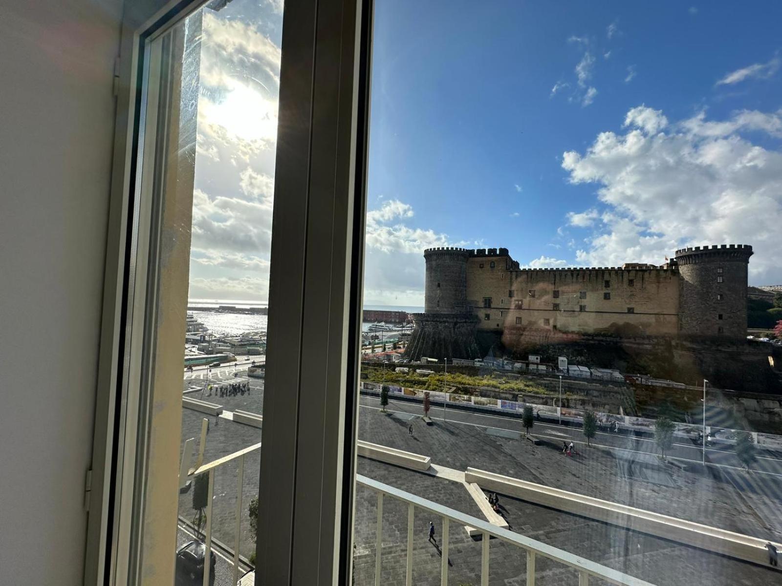 La Dimora Al Castello Central Flat Naples - My Place Luaran gambar