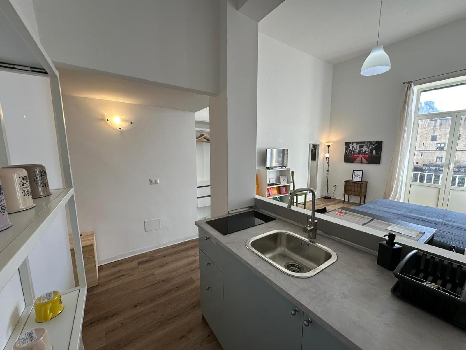 La Dimora Al Castello Central Flat Naples - My Place Luaran gambar